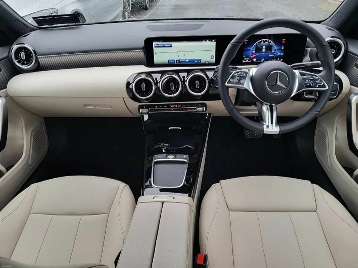 Mercedes-Benz A-Class A180d PROGRESSIVE AUTO *(NIG - Image 4
