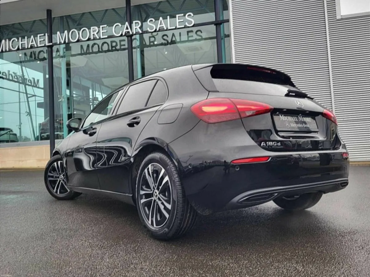 Mercedes-Benz A-Class A180d PROGRESSIVE AUTO *(NIG - Image 3