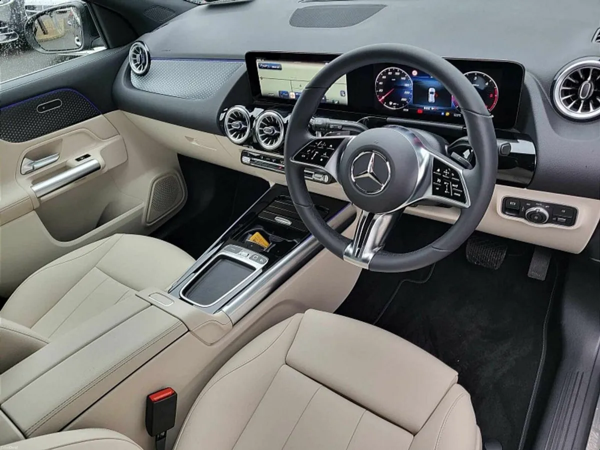 Mercedes-Benz GLA GLA200d PROGRESSIVE LINE PLUS AU - Image 2