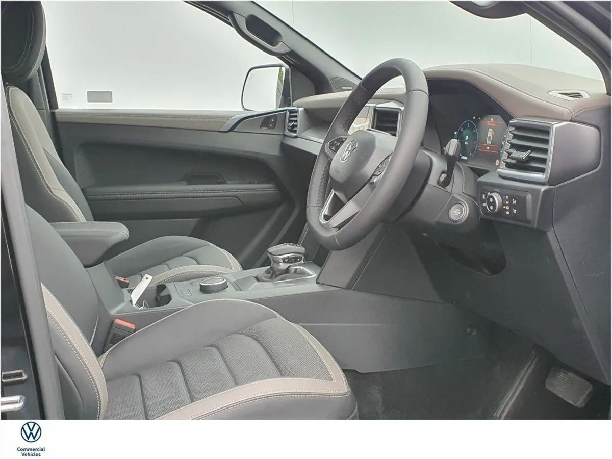 Volkswagen Amarok AVENTURA (5.2) 3.0   237HP AUTO - Image 2