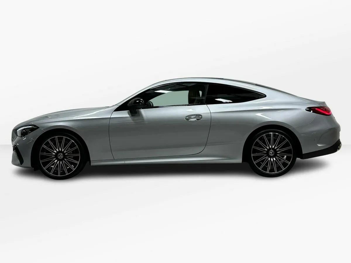 Mercedes-Benz CLE CLE200 Coupe AMG Line + - Image 5