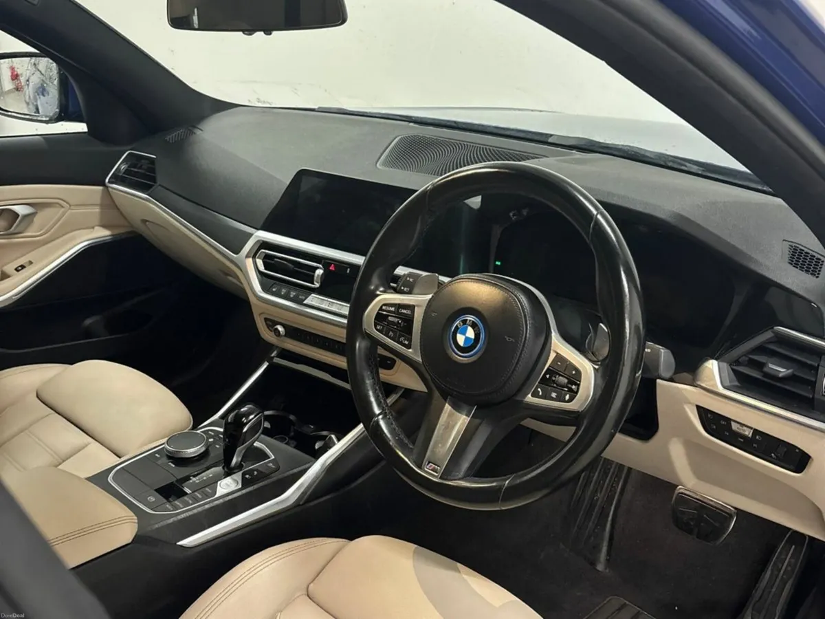 BMW 3-Series 330e M Sport Auto PHEV PRO PACK - Image 6