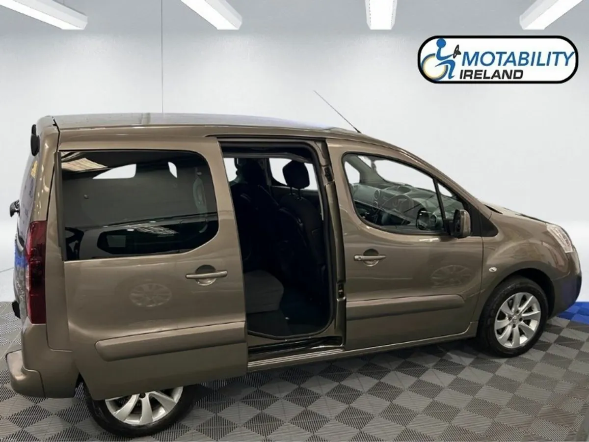 Peugeot Partner Tepee Wheelchair Accessible - Image 4