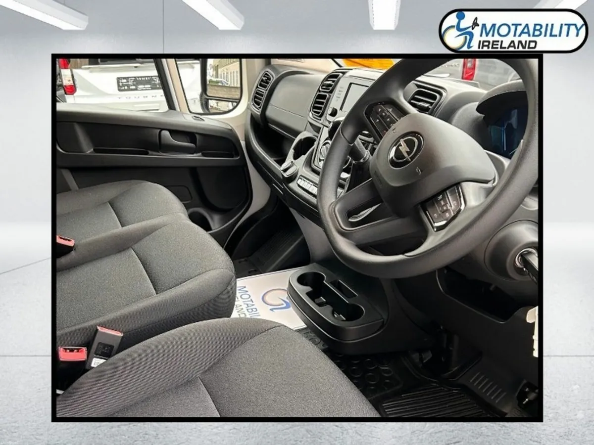 Opel Movano Komfort L3H2 Accessible Minibus - Image 5