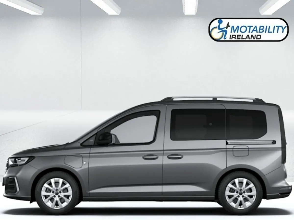 Ford Tourneo Connect Titanium 1.5 PHEV Hybrid Whee - Image 2