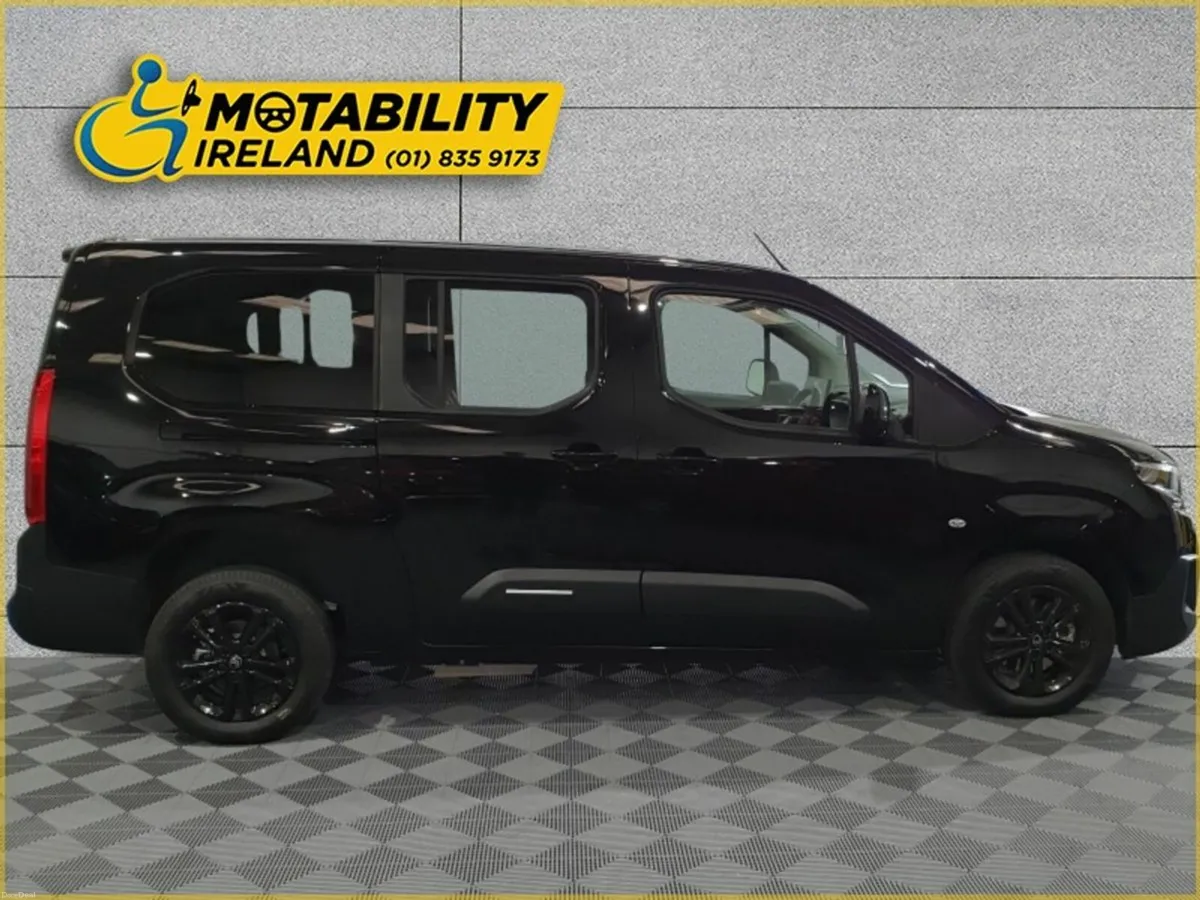 Citroen Berlingo Multispace Wheelchair Accessible - Image 5