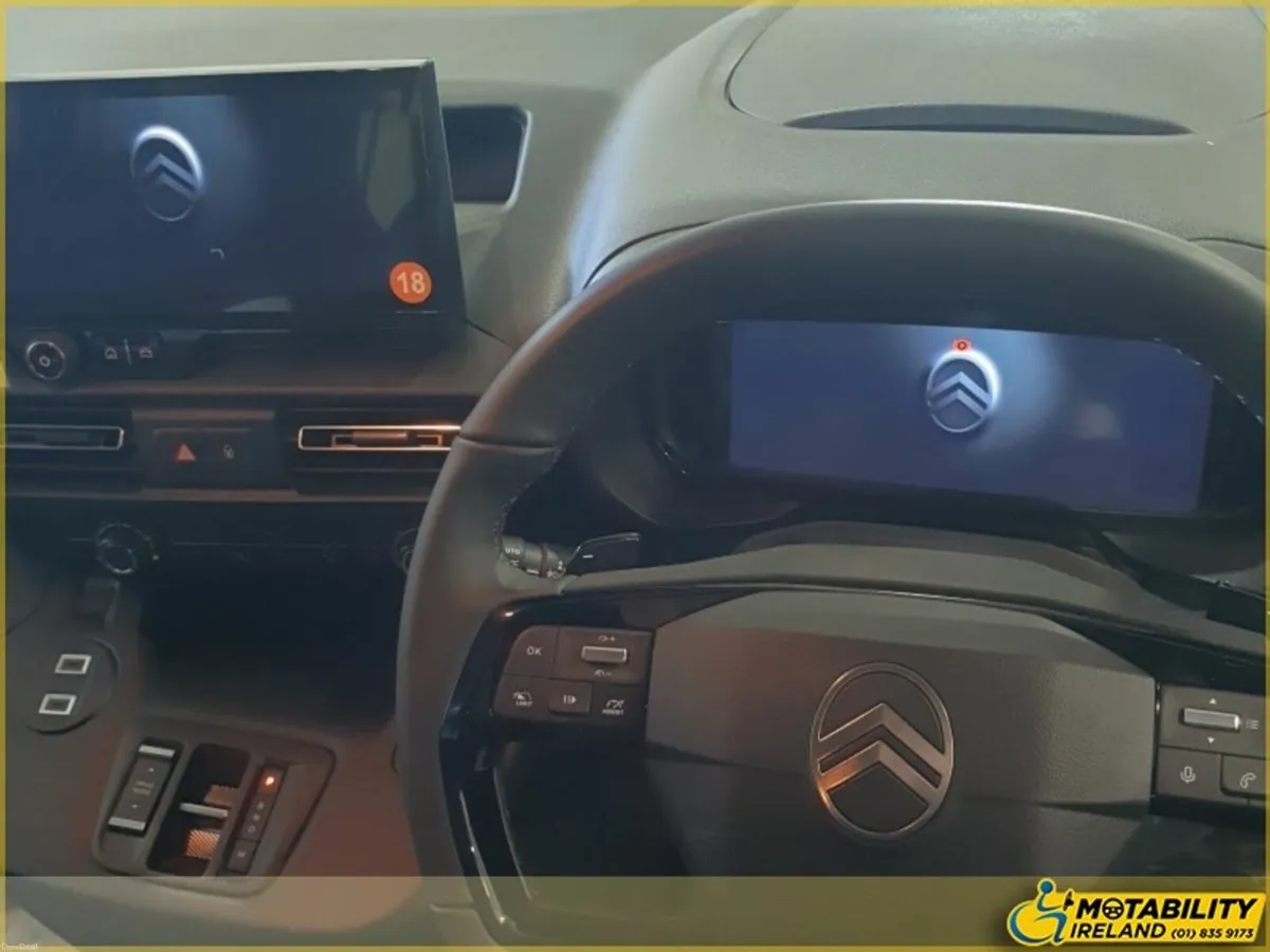 Citroen Berlingo Multispace LWB 5 seats Wheelchair - Image 2