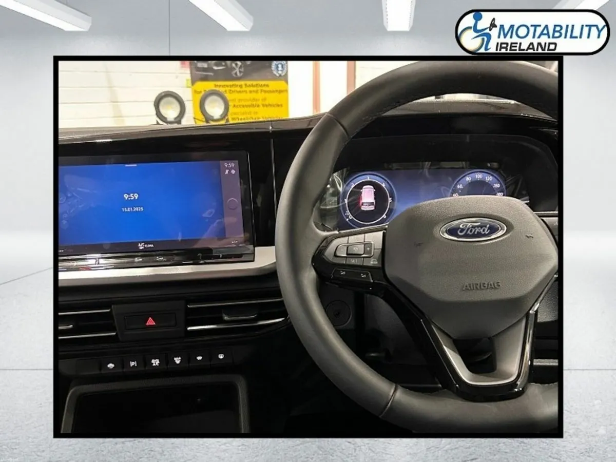 Ford Tourneo Connect Active Wheelchair Accessible - Image 6