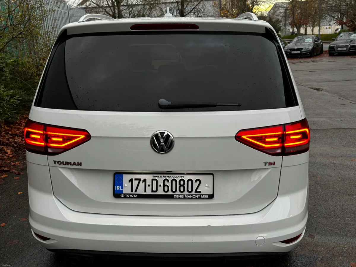 Volkswagen Touran HIGHLINE 1.4 DSG 7 Seater Auto - Image 4