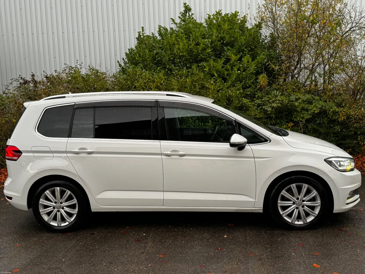 Volkswagen Touran HIGHLINE 1.4 DSG 7 Seater Auto - Image 2