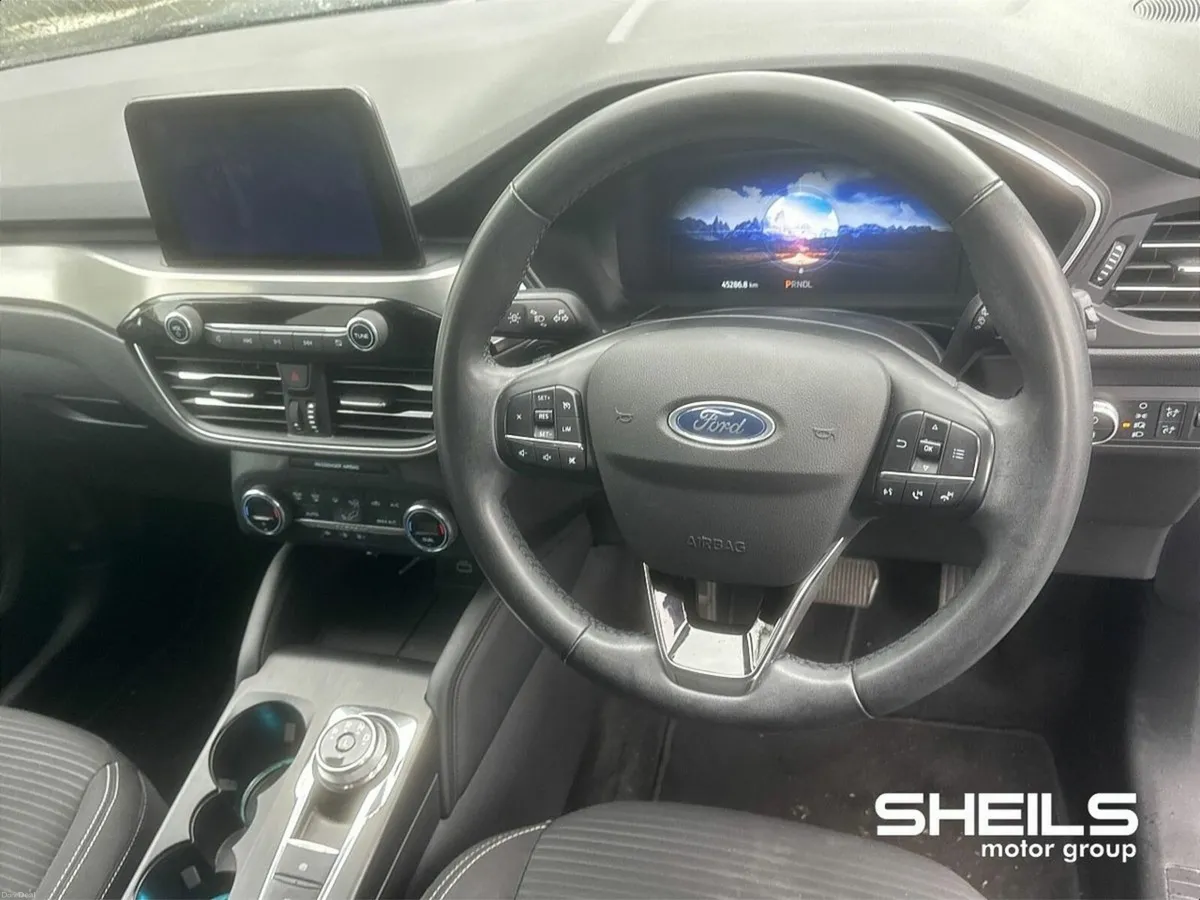 Ford Kuga Automatic 2.5 Plug-in Hybrid Titanium - Image 3