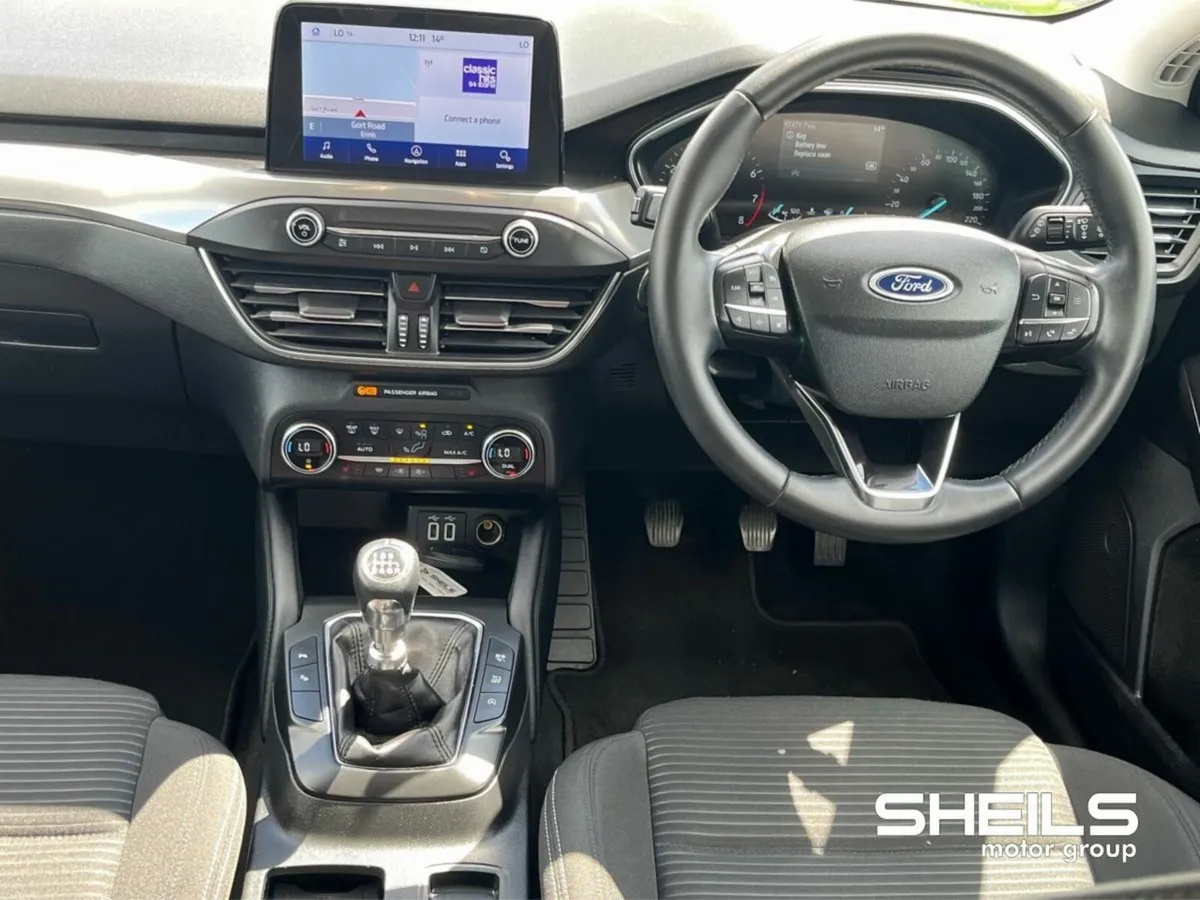 Ford Focus *Heated Seats - Reverse Camera* 1.0 Pet - Image 3