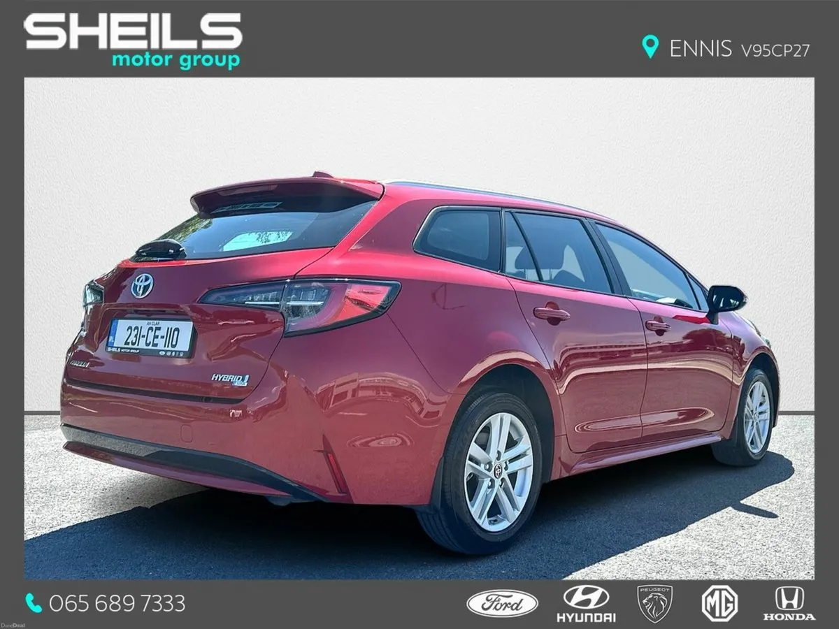 Toyota Corolla Automatic 1.8 Hybrid Luna Estate - Image 2