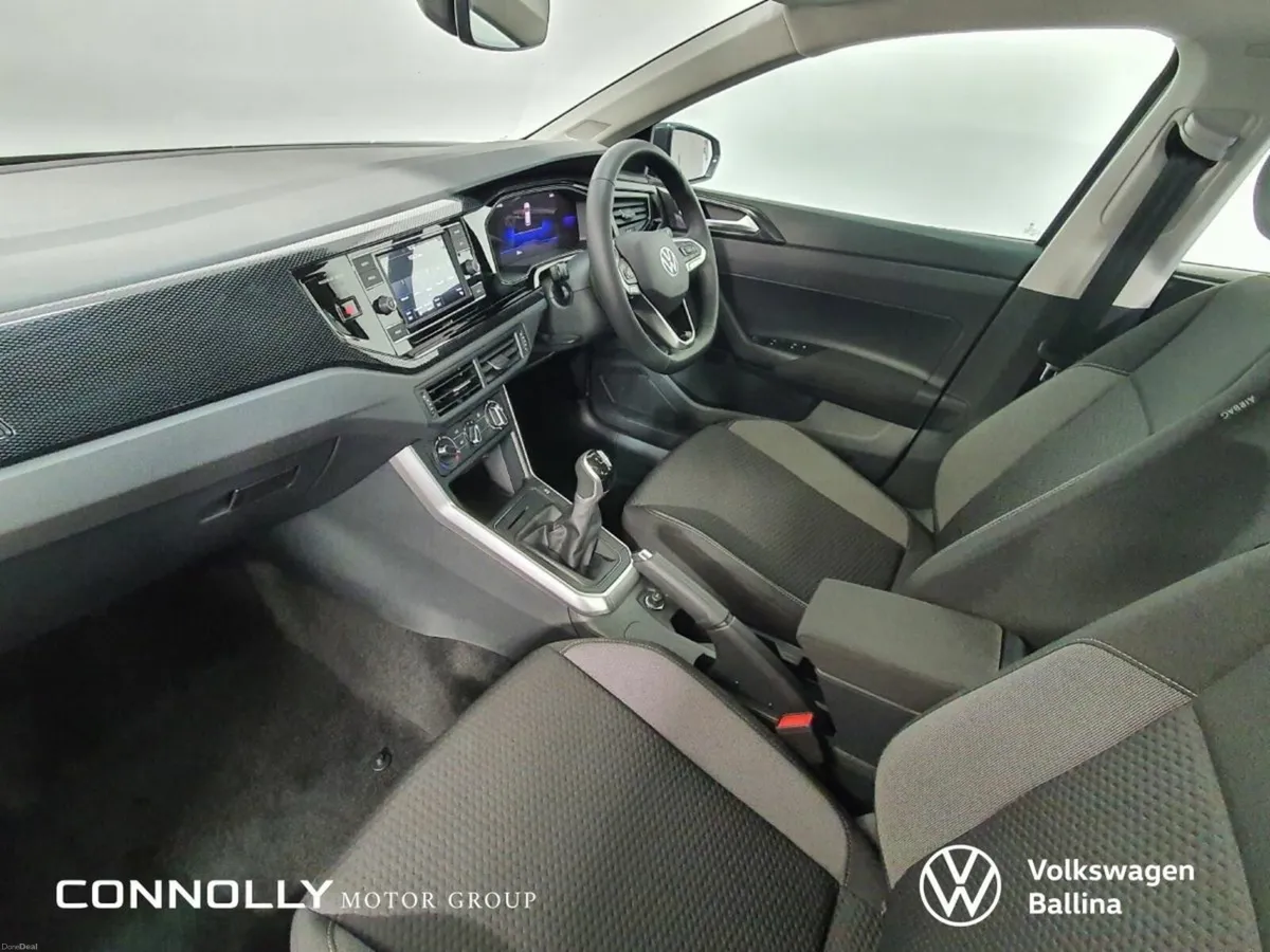 Volkswagen Polo LIFE EDITION | 1.0 Engine | Huge S - Image 4