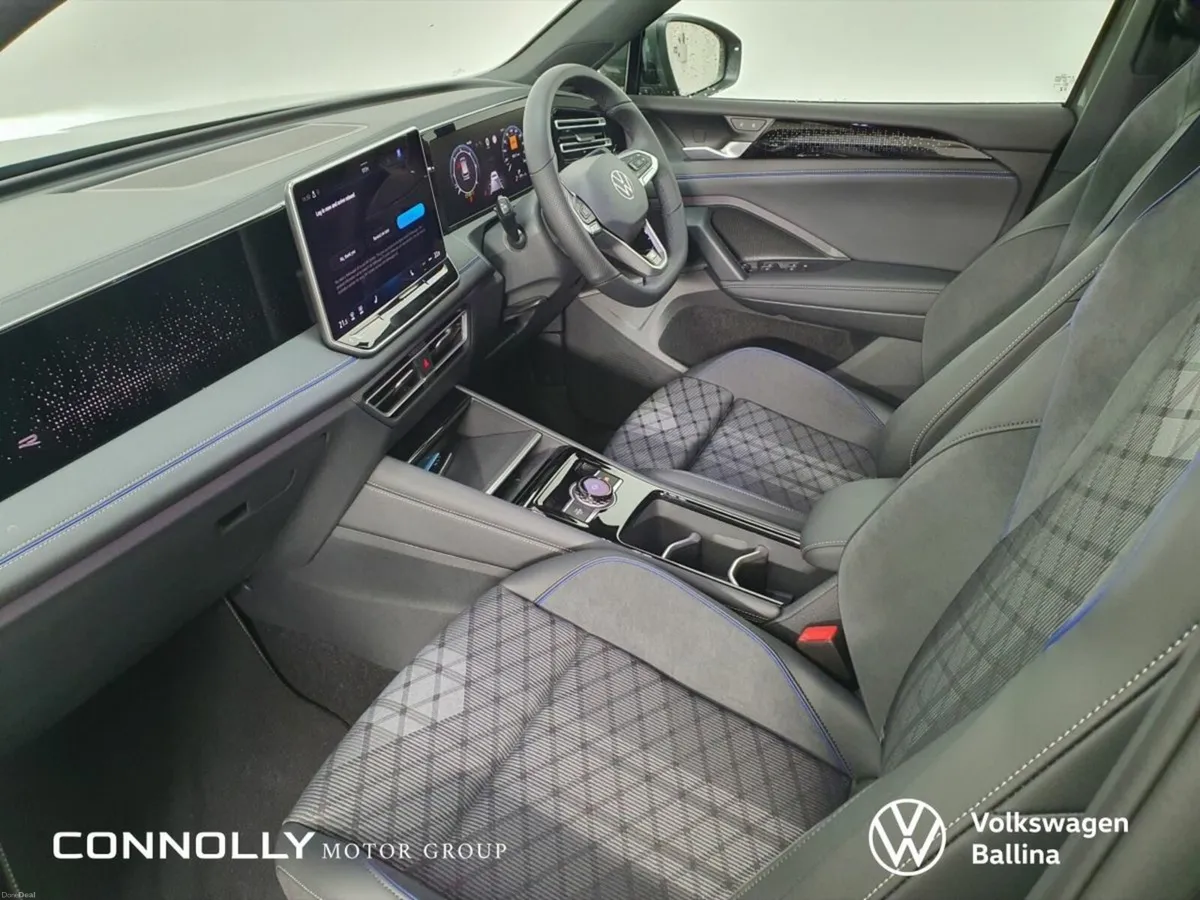 Volkswagen Tiguan R-LINE AUTO - HIGH SPEC - Image 5