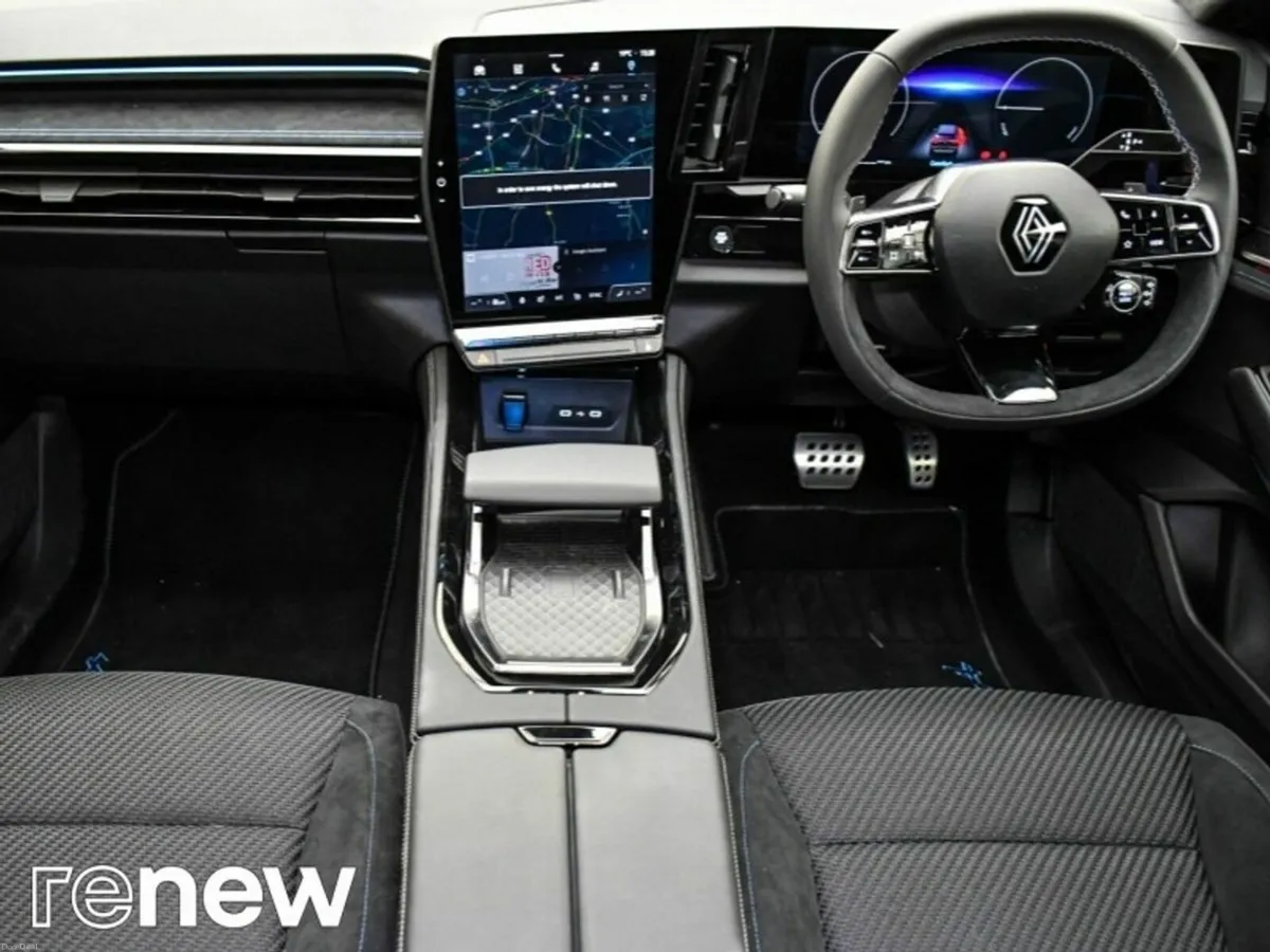 Renault Austral techno esprit Alpine E-Tech 200 - Image 3