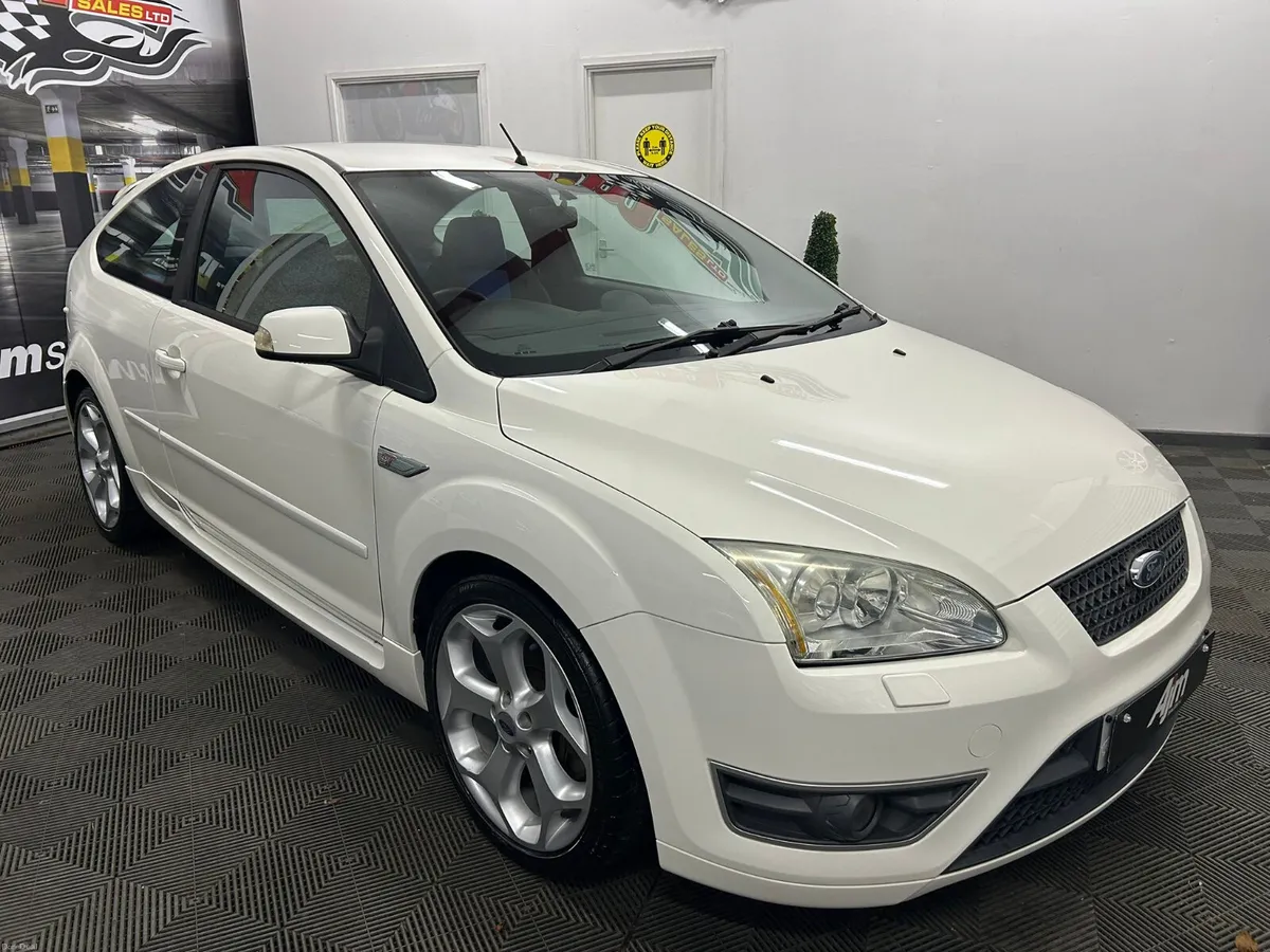 FORD FOCUS ST 2.5 2006 - Image 2