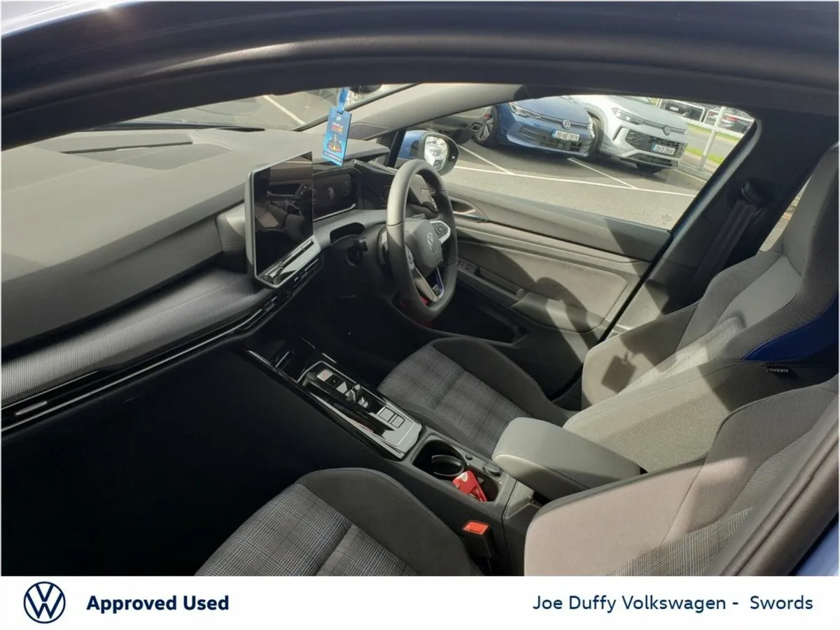 Volkswagen Golf GOLF GTE 1.5 TSI PHEV 177HP - Image 4