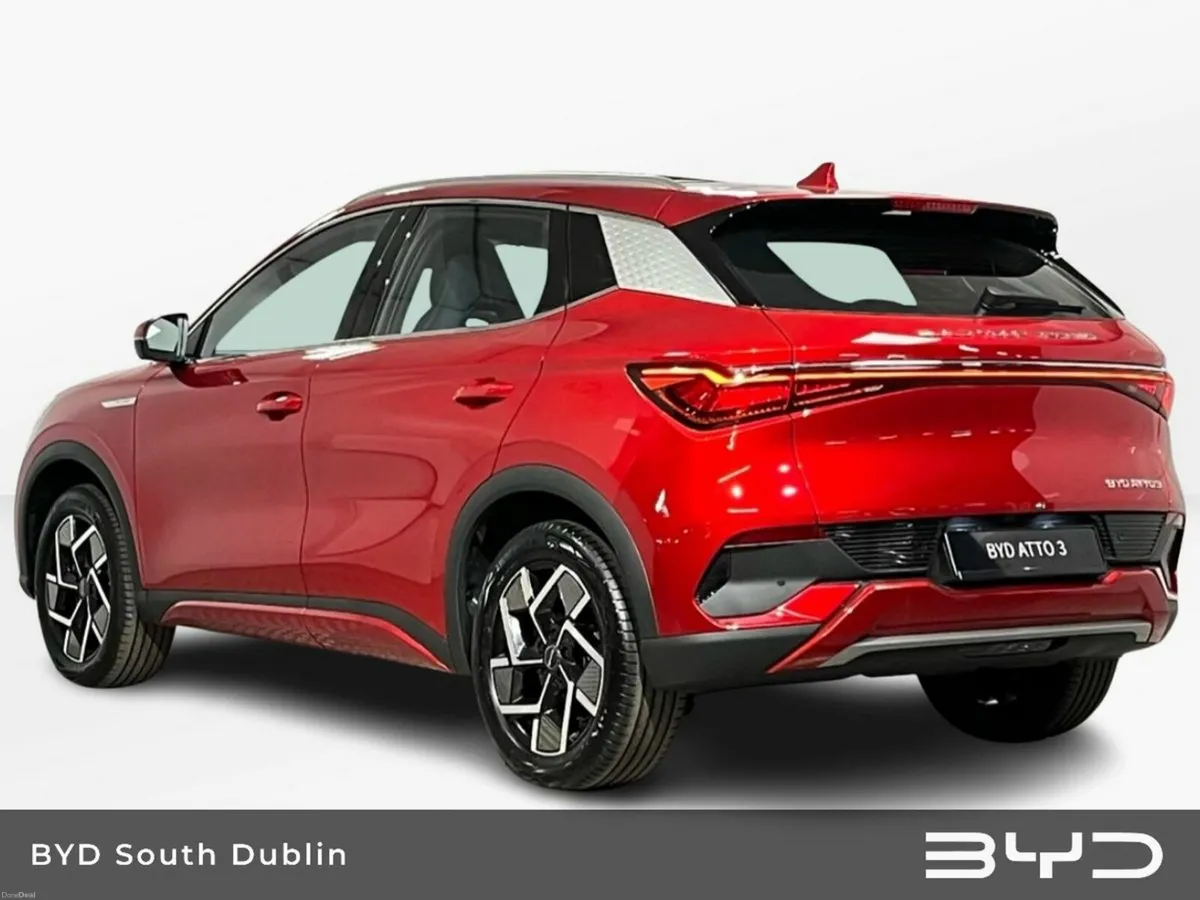 BYD ATTO 3 **ORDER NOW FOR 261**Design - 15.6 Elec - Image 4