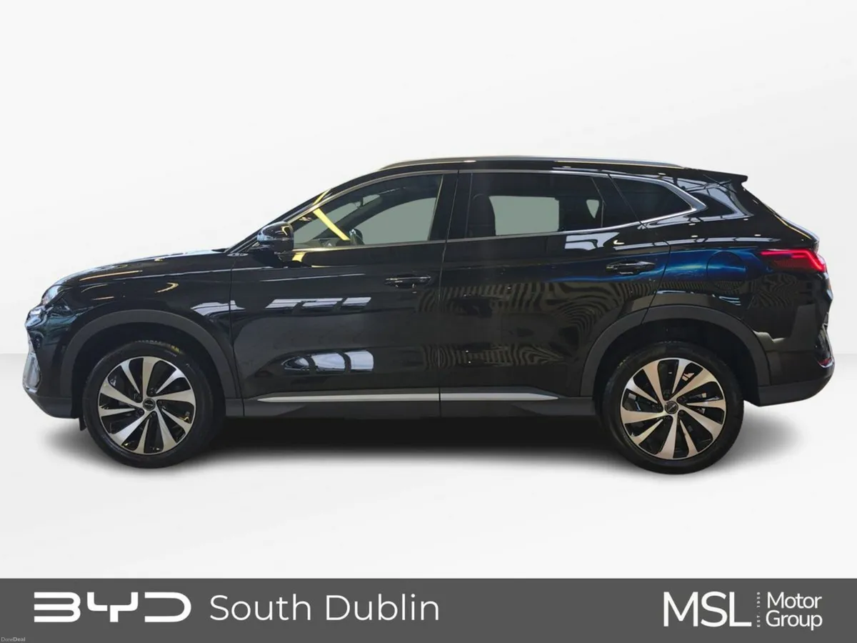 BYD SEAL U **ORDER NOW FOR 262**DMi PLUG-IN HYBRID - Image 6