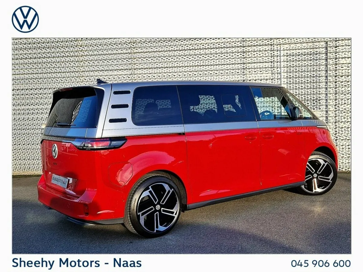 Volkswagen ID.Buzz GTX LWB 7 SEAT 86KWH 340HP 4-MO - Image 3