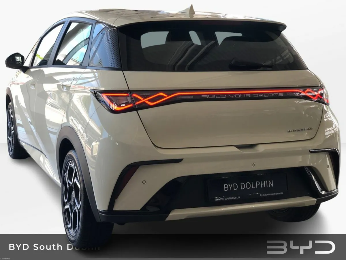 BYD DOLPHIN Comfort (60kWh, 204PS) Adaptive & Inte - Image 4