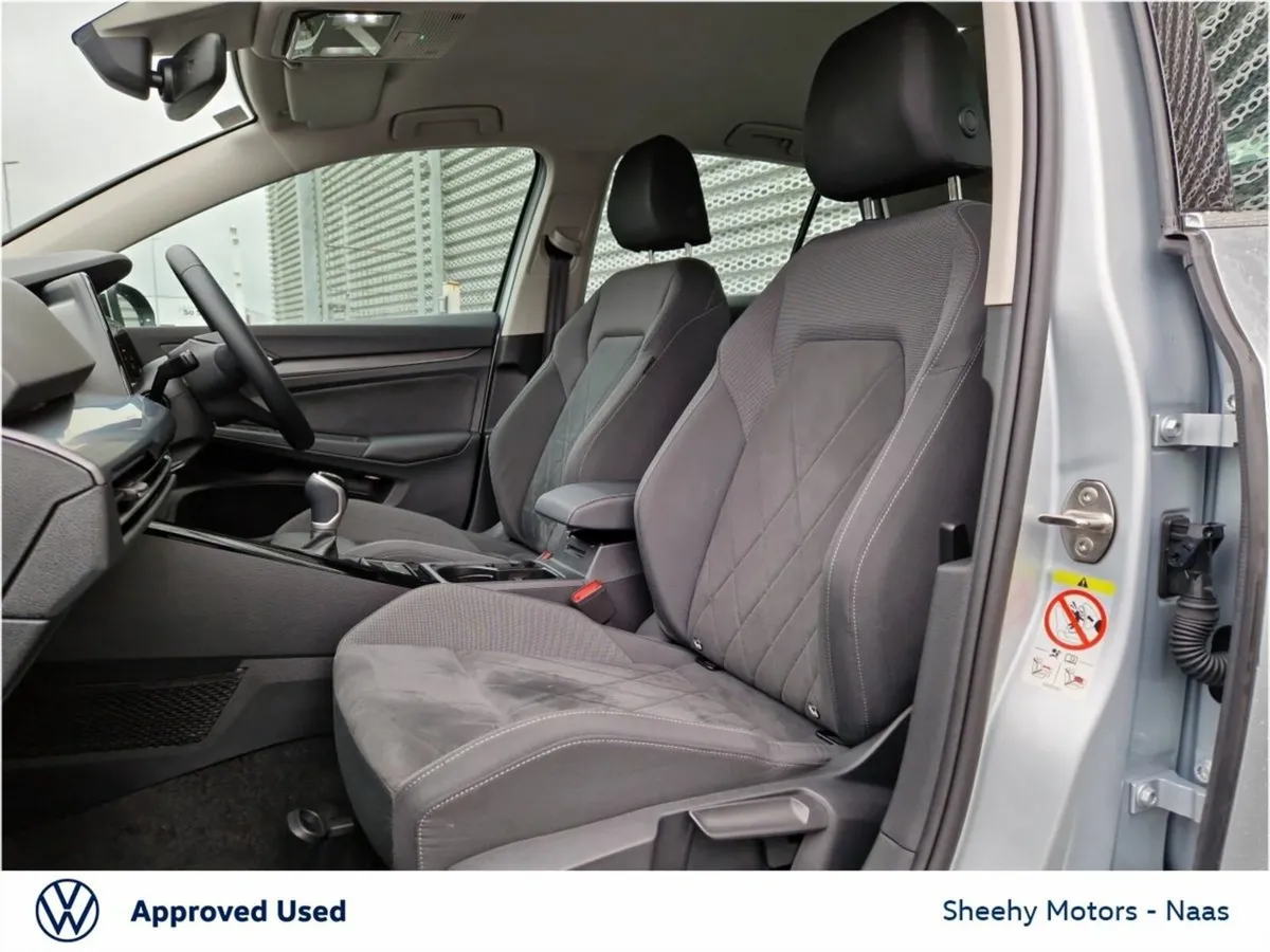 Volkswagen Golf Style 2.0TDI, Winter Pack - Image 4