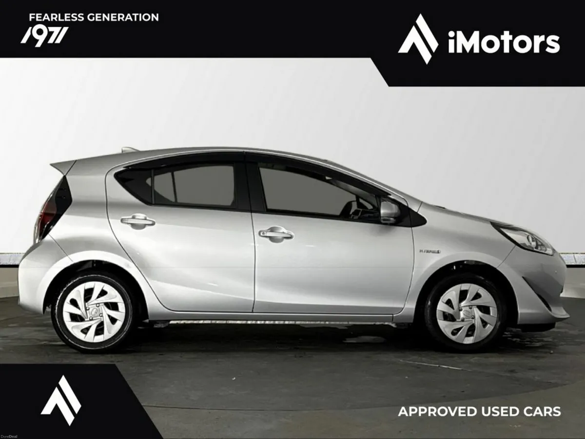 Toyota Aqua HYBRID AUTOMATIC - Image 2