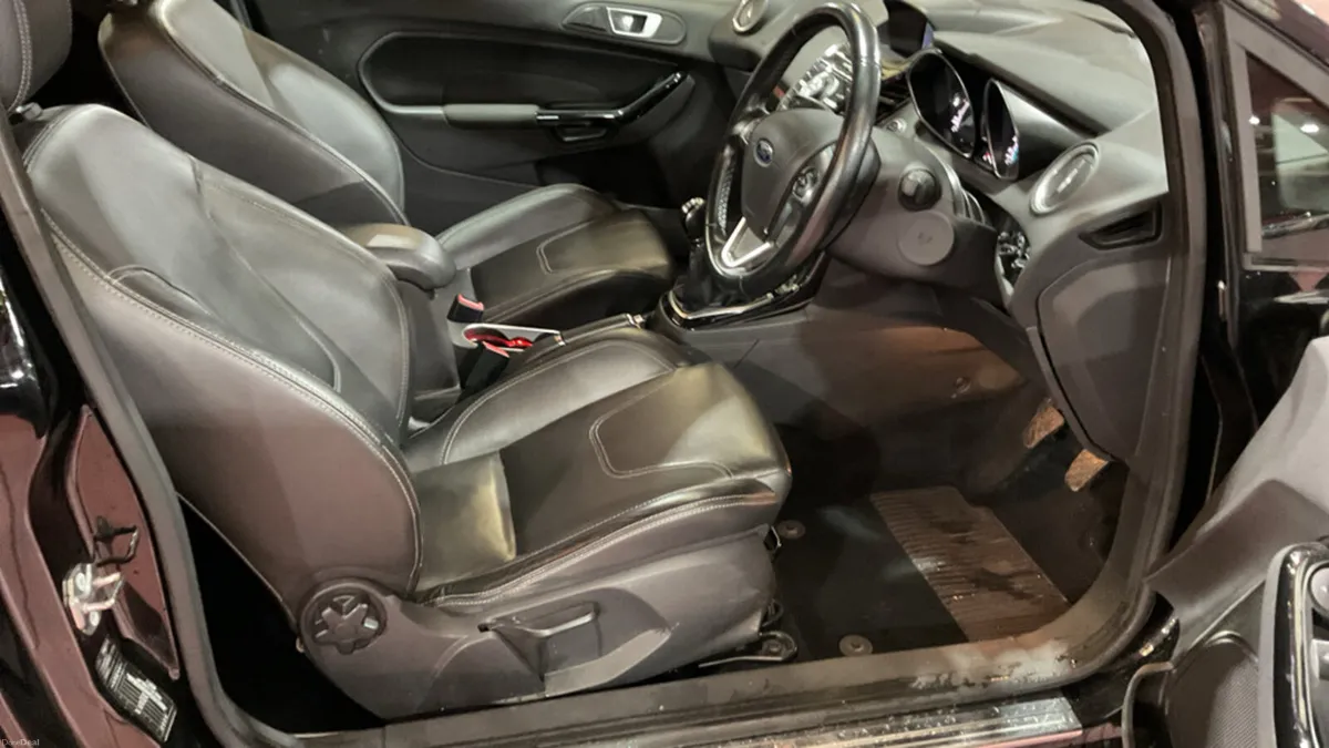 2017 Ford Fiesta TITANIUM X 1.0 Petrol - Image 3