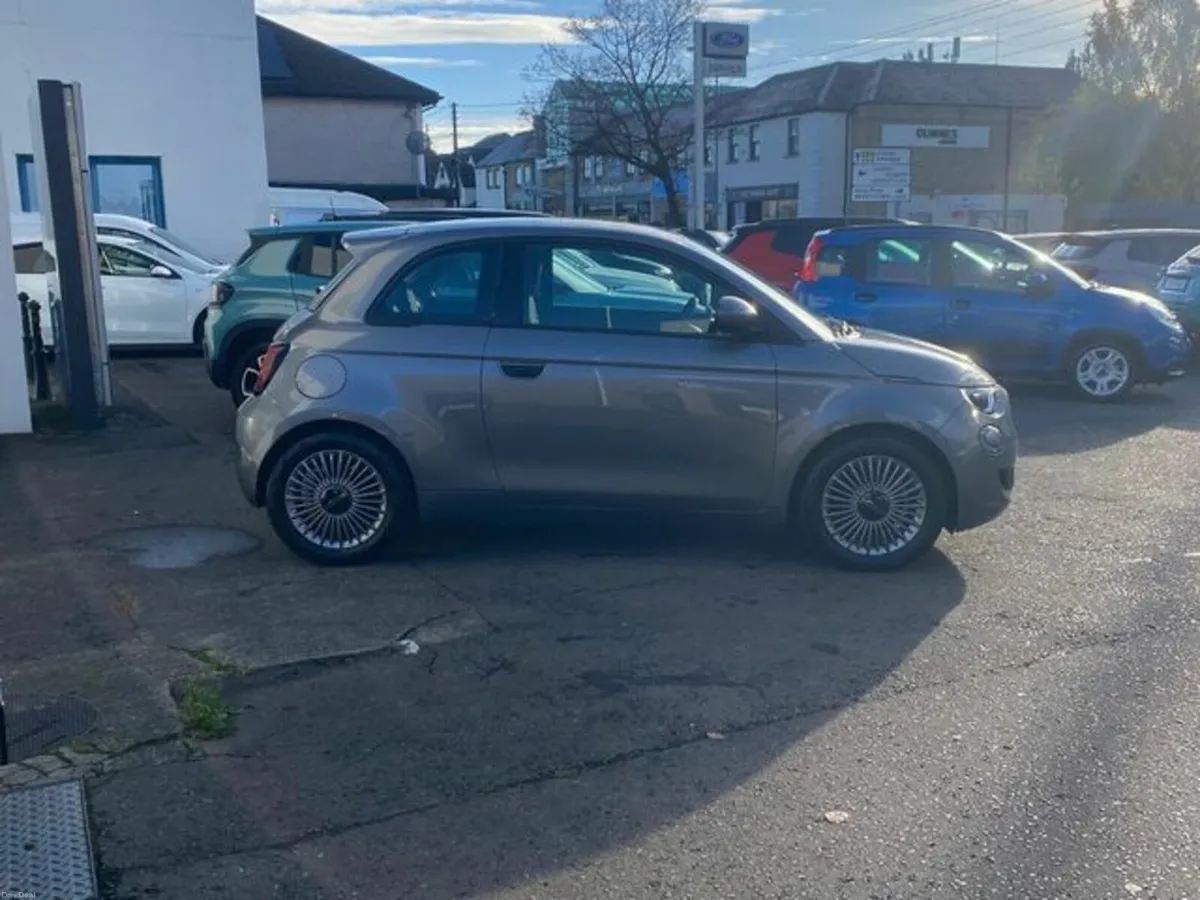 Fiat 500e Icon 42kWh (118bhp) 320KMs Range - Image 4