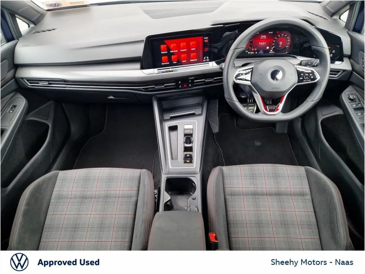 Volkswagen Golf GTI 2.0TSI DSG, Rear Camera, Winte - Image 3