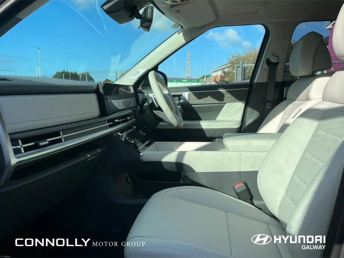 Hyundai Santa Fe 1.6 PHEV PREMIUM ** ORDER NOW FOR - Image 5