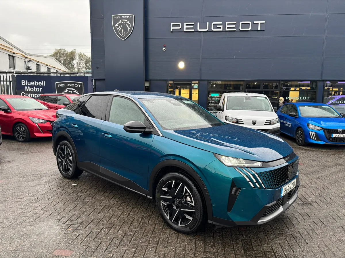 2025 Peugeot 3008 Allure Hybrid - Image 2