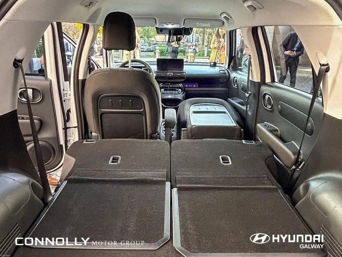Hyundai INSTER Elegance 49kWh* - 360 KM RANGE ** O - Image 5