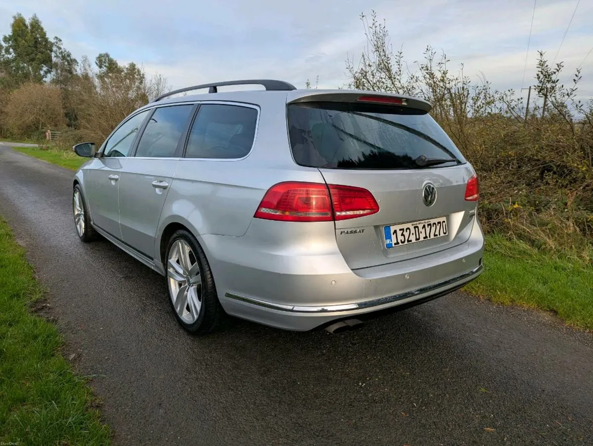 Volkswagen Passat R-Line DSG - Image 4