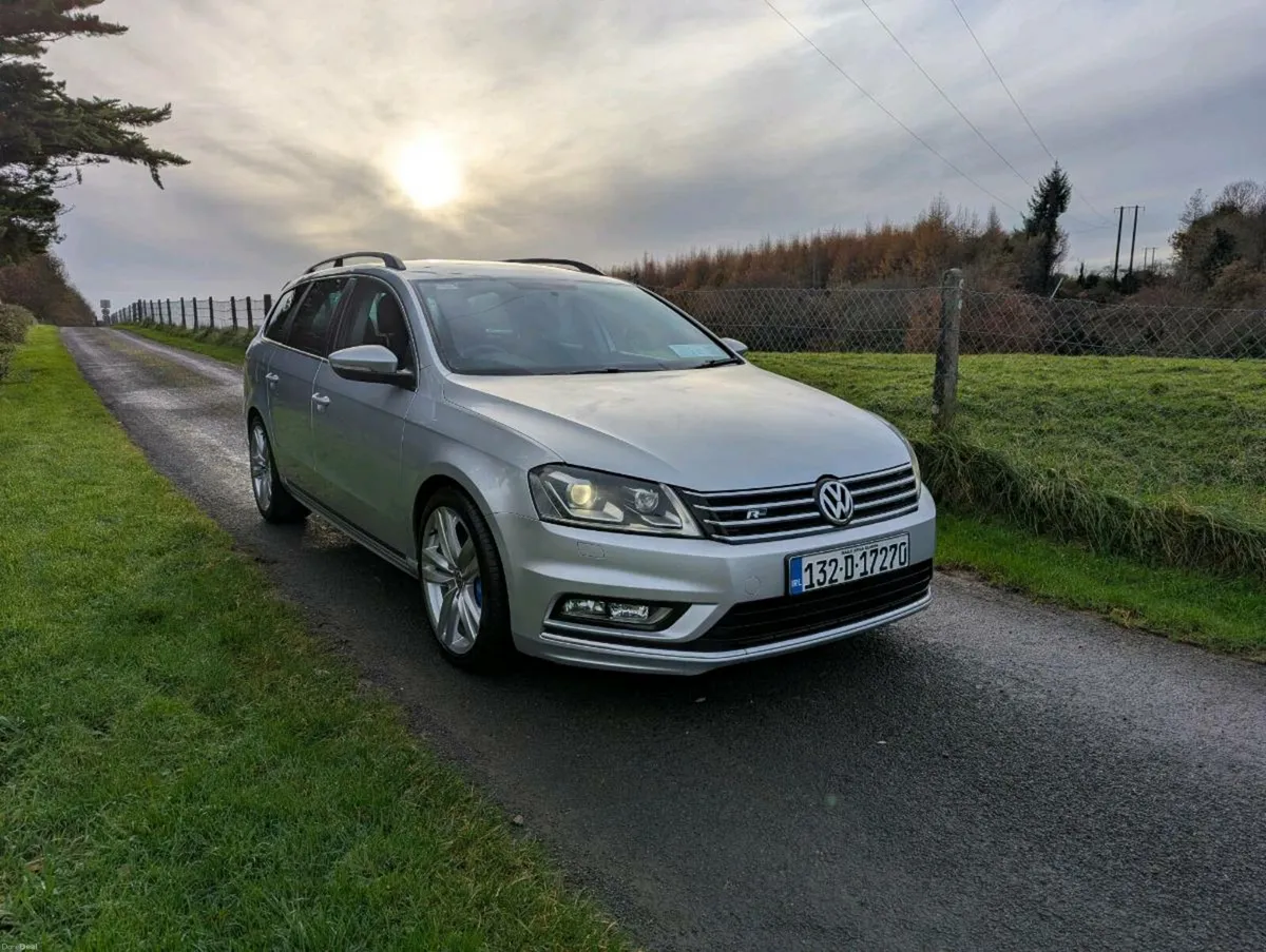Volkswagen Passat R-Line DSG - Image 2