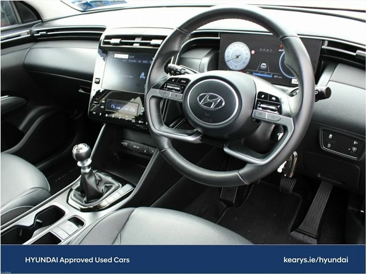 Hyundai Tucson **4.99% APR AVAILABLE** LOW MILEAGE - Image 6