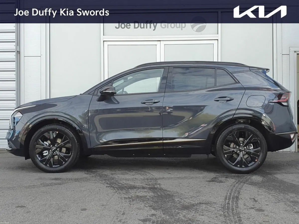 Kia Sportage Plug-in Hybrid was €50,945 now €45850 - Image 3