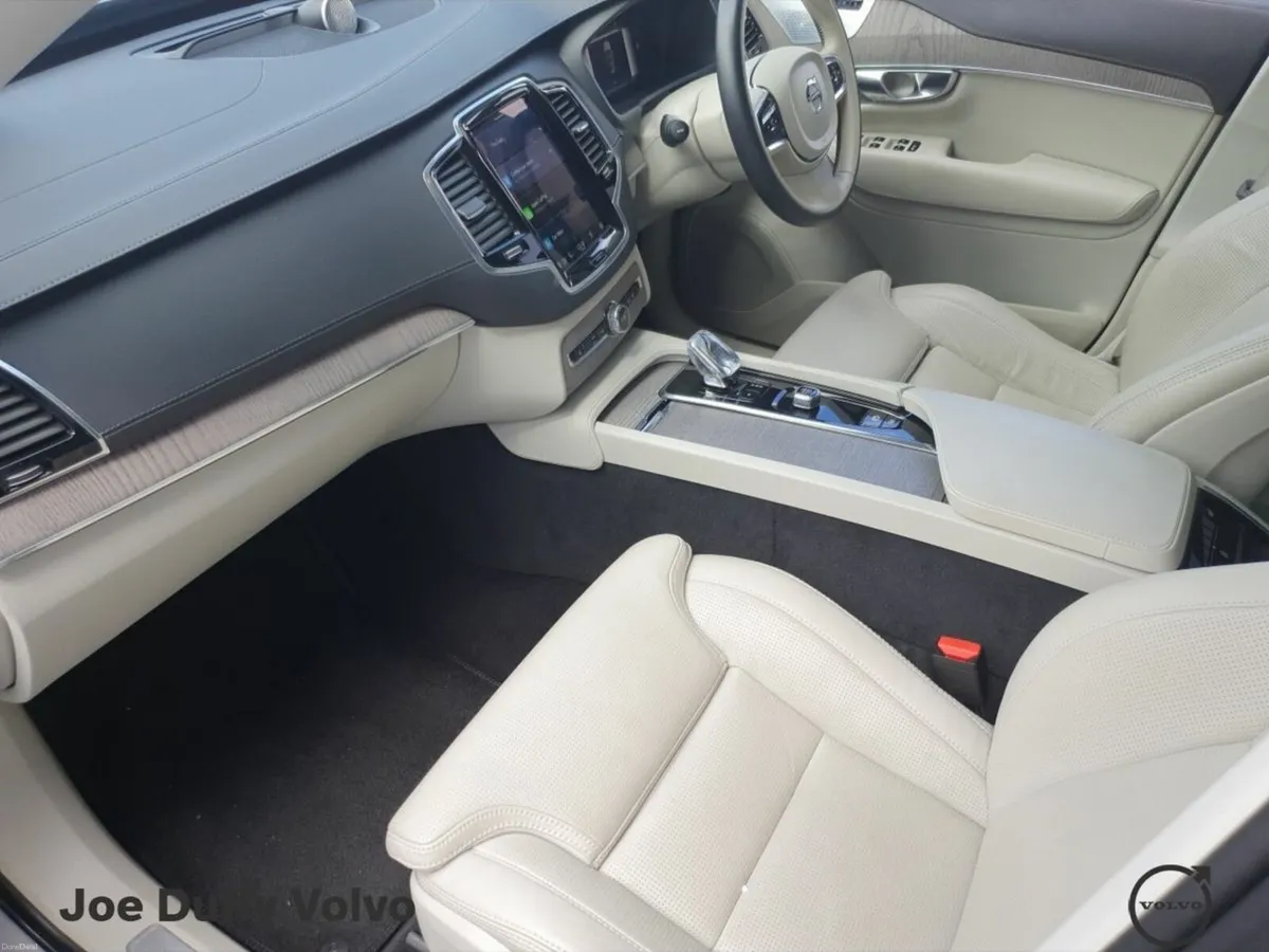 Volvo XC90 T8 PHEV 455hp Ultimate (Bright Theme) - Image 4