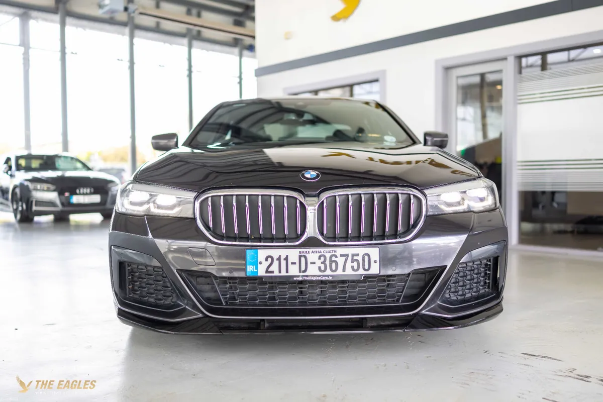 BMW 5-Series D G30 M SPORT ** Sunroof Model** - Image 2