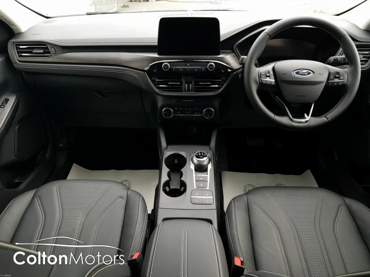 Ford Kuga Vignale (Plug in Hybrid) (Automatic) (** - Image 3