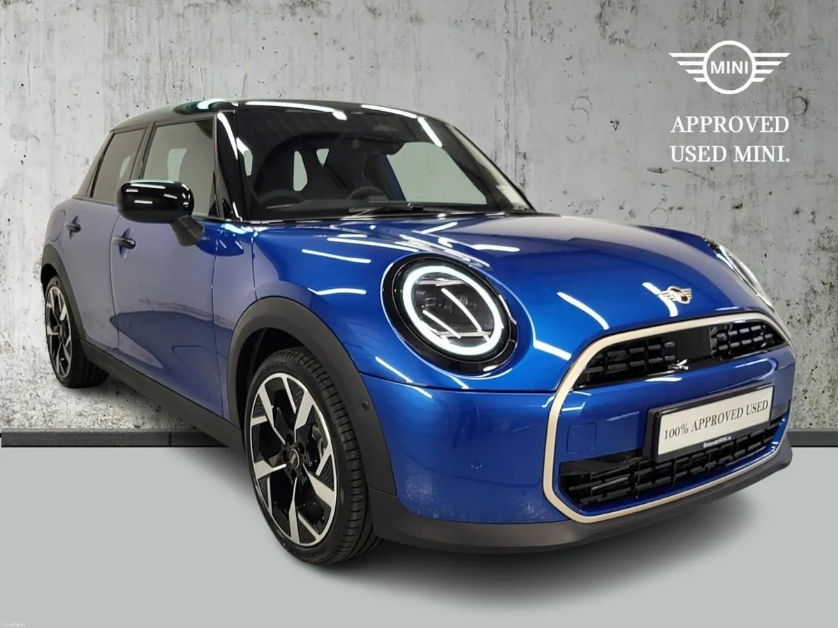 Mini Cooper Cooper Exclusive Level 2 - Image 1