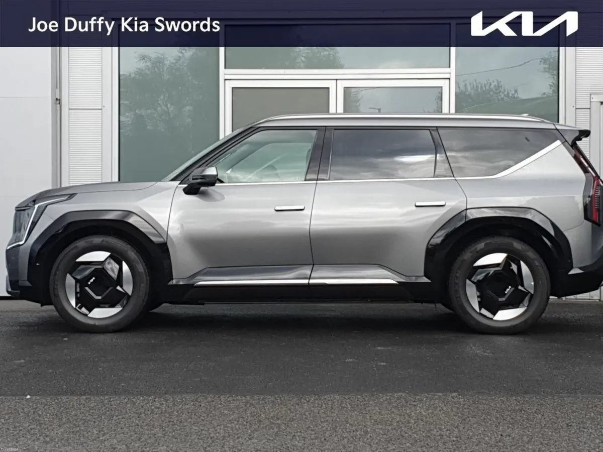 Kia EV9 EV9 Earth model 99.8 KWH - Image 4