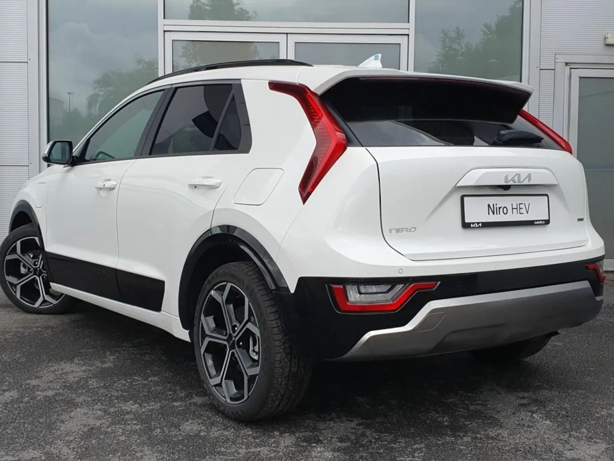 Kia Niro NIRO PHEV K3 was €41,500 now €36,900 Save - Image 2