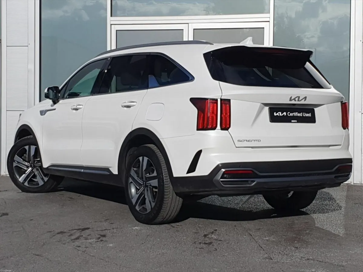 Kia Sorento 2.2 K3 4X2 Diesel 7 seats - Image 3
