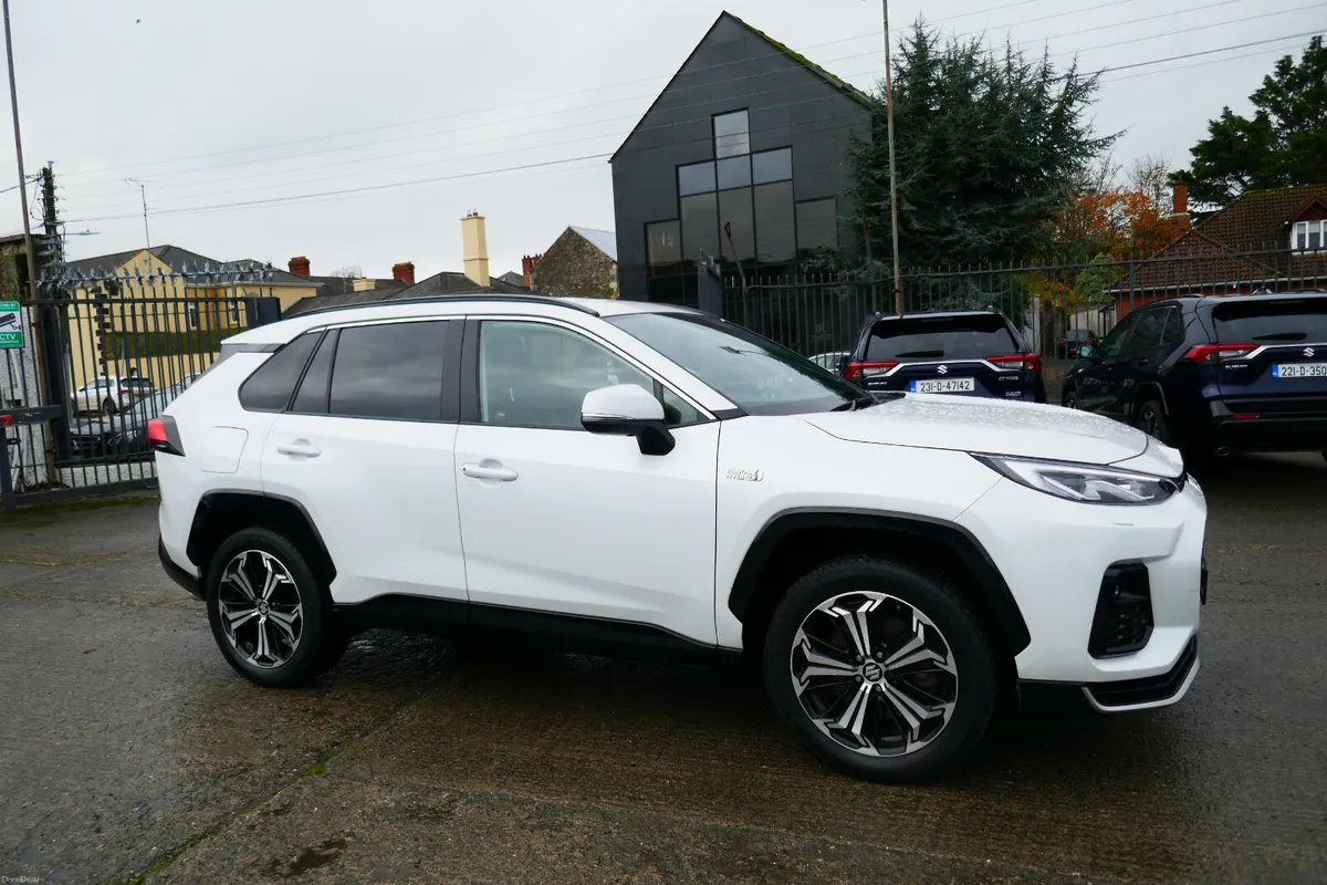 231, SUZUKI ACROSS 2.5 E FOUR 302PS PHEV - Image 3