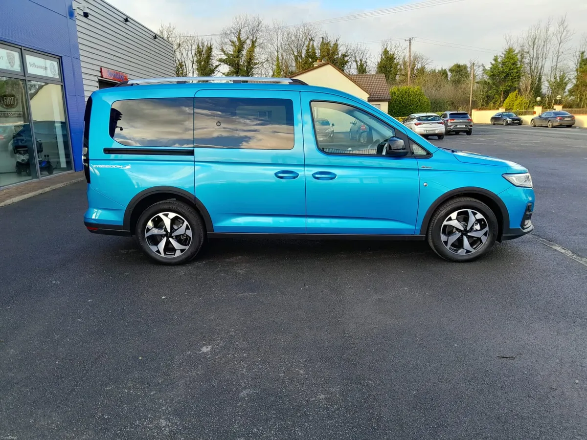 Wheelchair Taxi Spec Ford Tourneo - Image 4