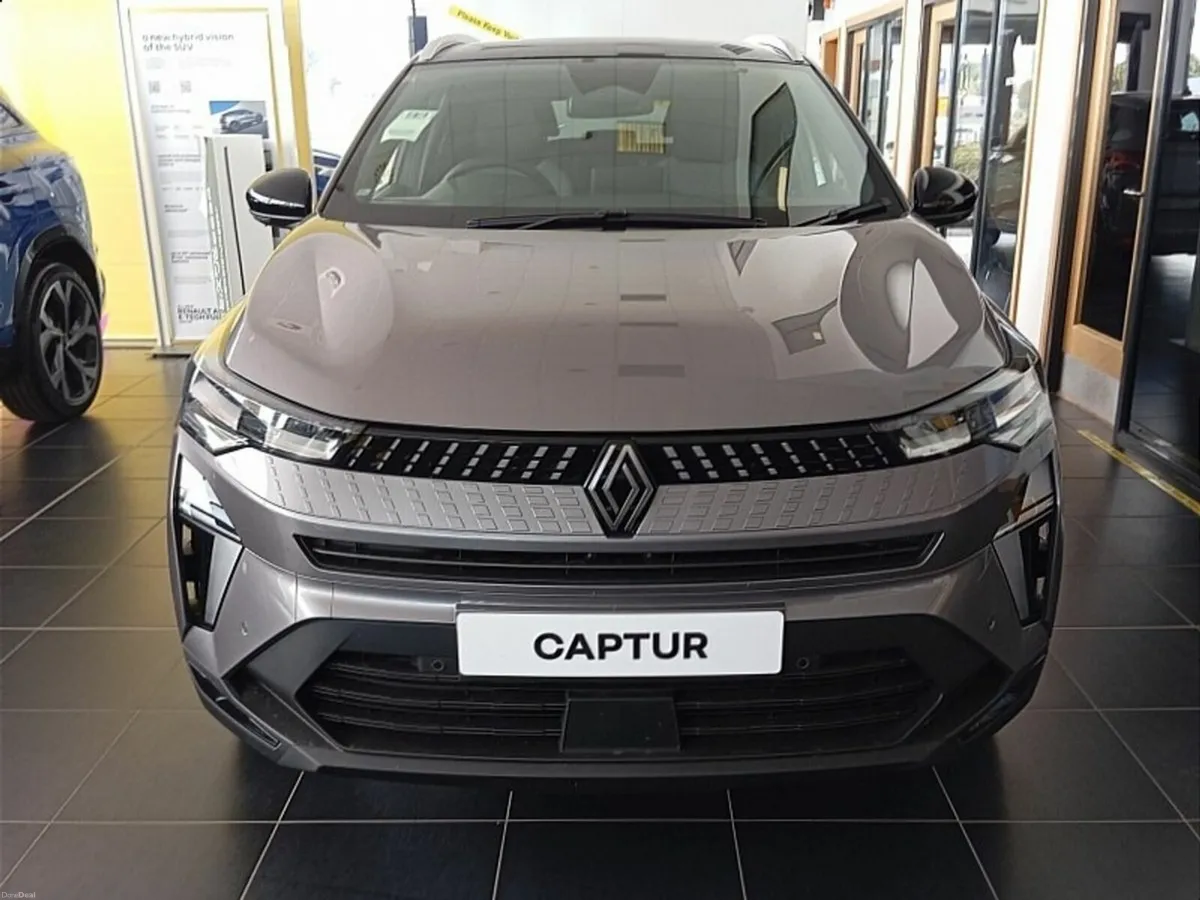Renault Captur Techno TCE 90 Manual  (PLEASE CALL - Image 3