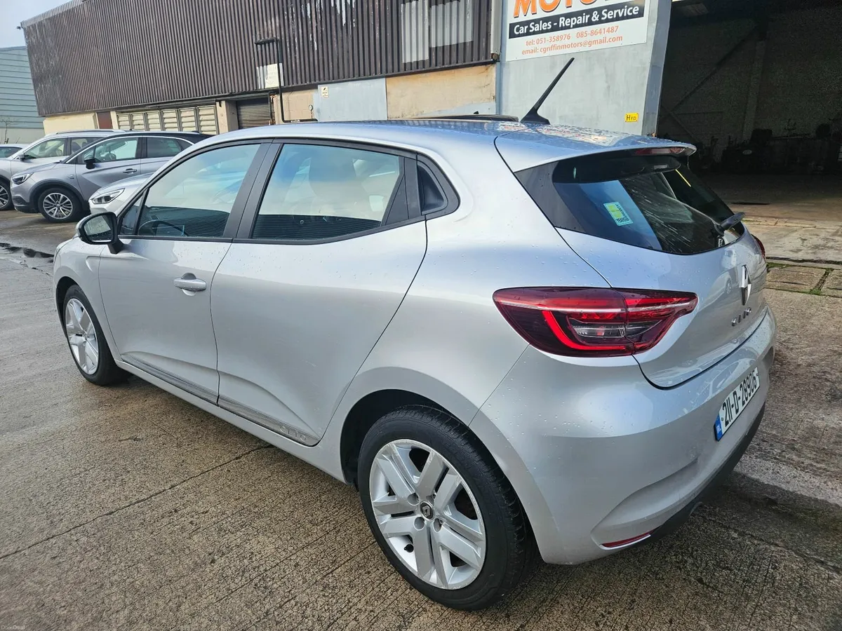 2021 Renault Clio Dynamique  (Finance Available) - Image 3