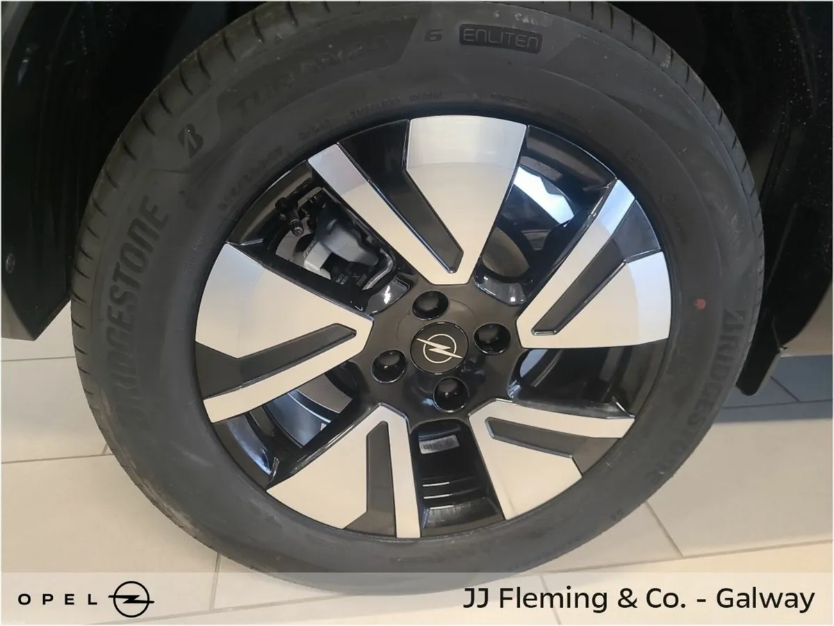 Opel Frontera GS Hybrid 1.2 136hp Automatic - Image 6